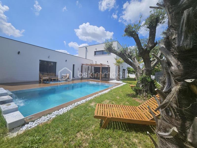 Maison - 160 m² - 5 pièces