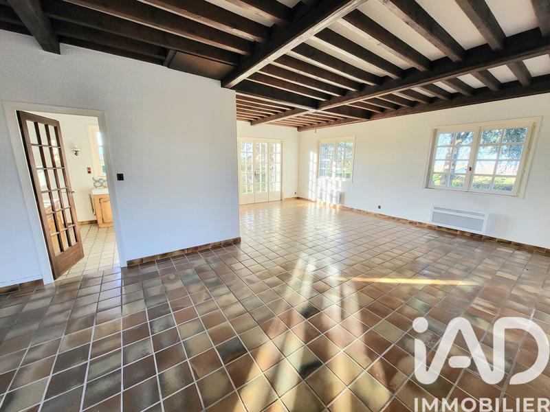 Maison - 250 m² - 9 pièces