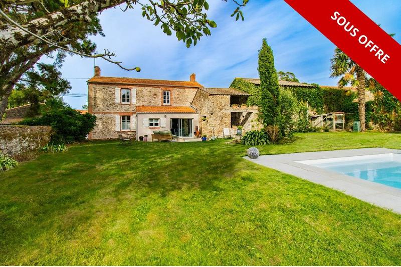 Maison en pierre - 131 m² - 6 pièces