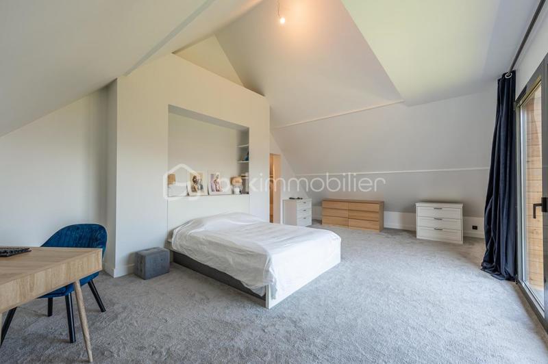 Maison d'architecte - 358 m² - 8 pièces