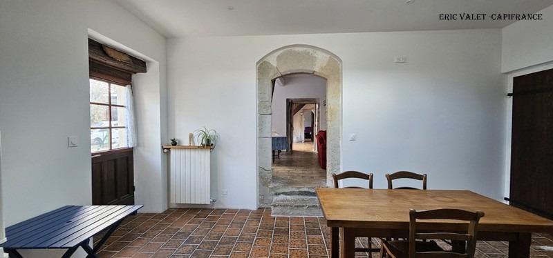 Maison - 285 m² - 9 pièces