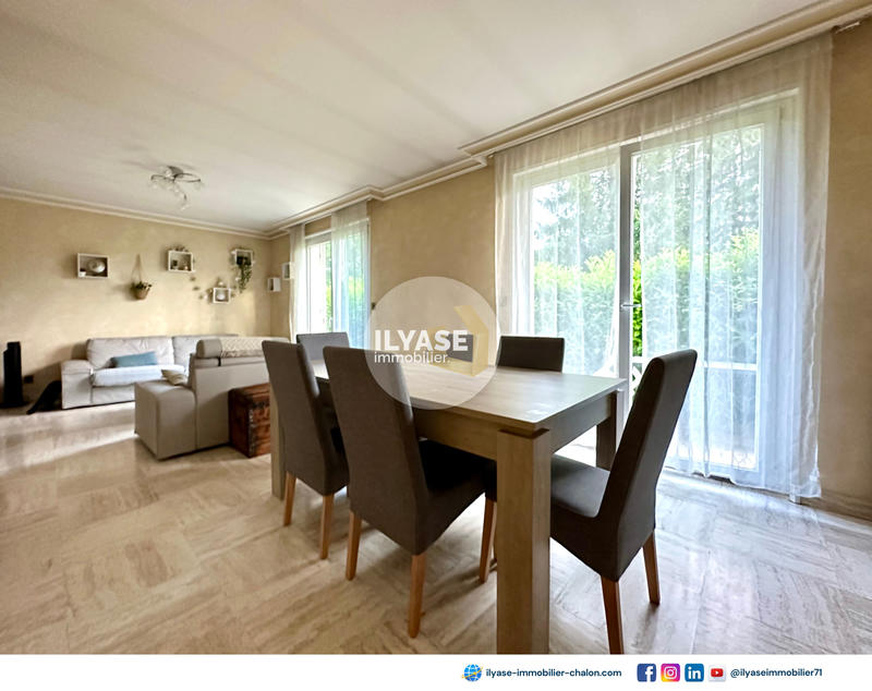 Maison - 121 m² - 5 pièces