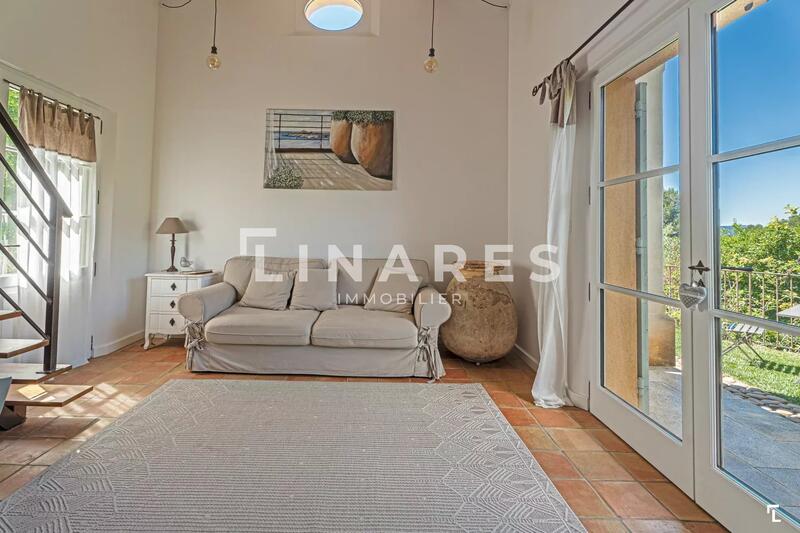 Villa - 220 m² - 7 pièces