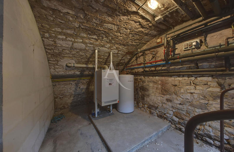 Maison - 180 m² - 7 pièces