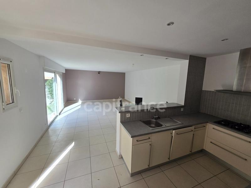 Maison - 121 m² - 4 pièces