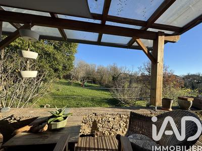 Maison - 180 m² - 9 pièces