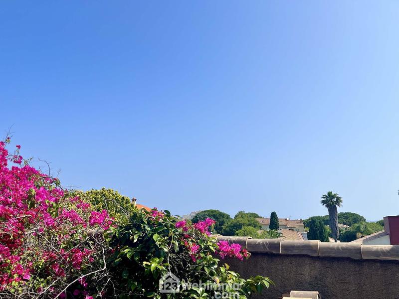 Villa - 259 m² - 7 pièces