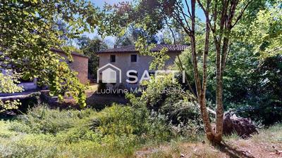 Maison - 200 m² - 7 pièces