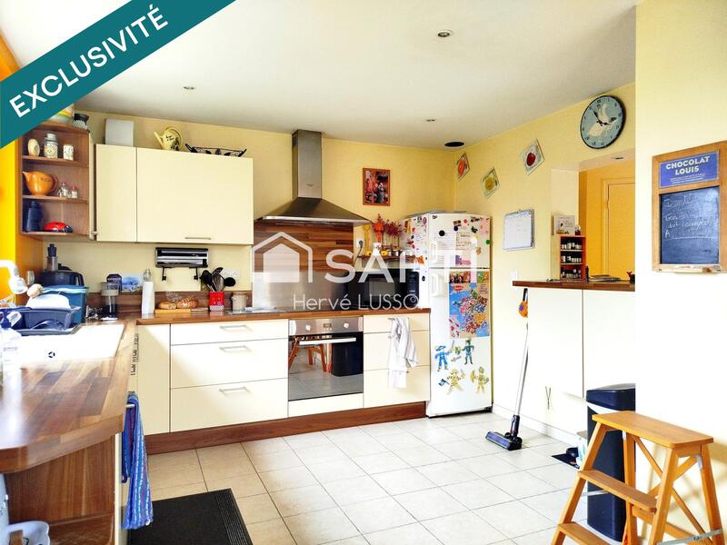 Maison - 200 m² - 6 pièces