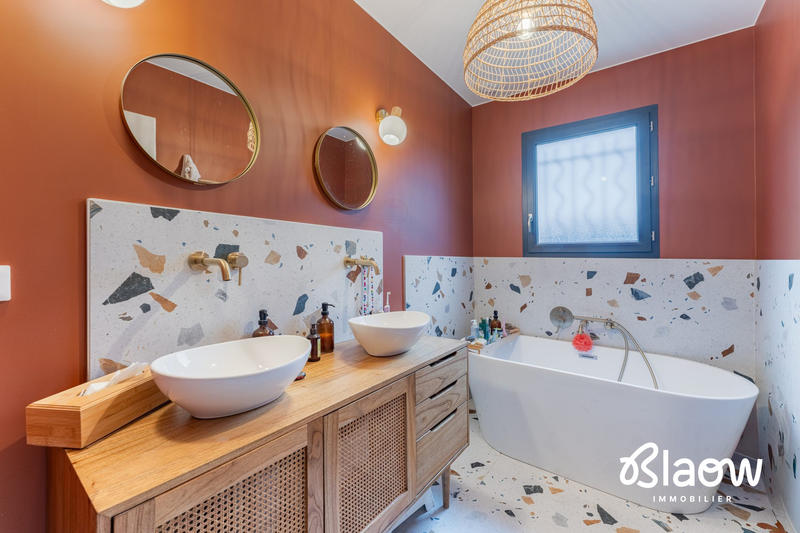 Maison - 107 m² - 4 pièces