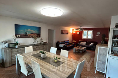 Maison - 206 m² - 8 pièces