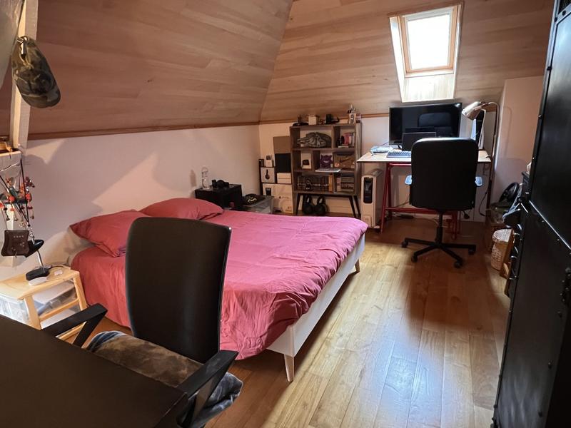 Corps de ferme - 300 m² - 9 pièces