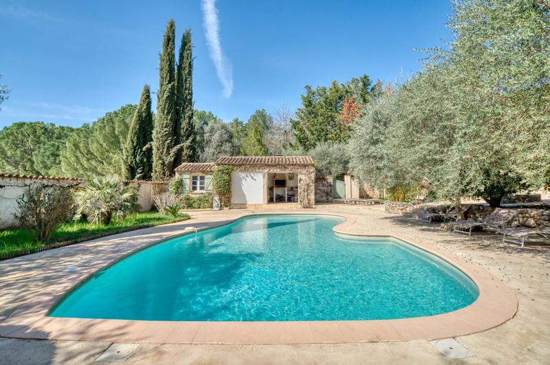 Maison de domaine équestre - 585 m² - 8 pièces