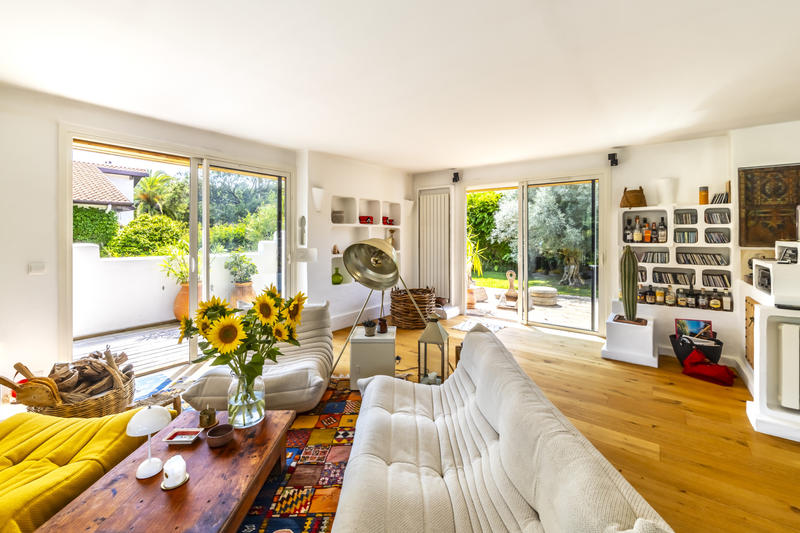 Villa - 260 m² - 5 pièces