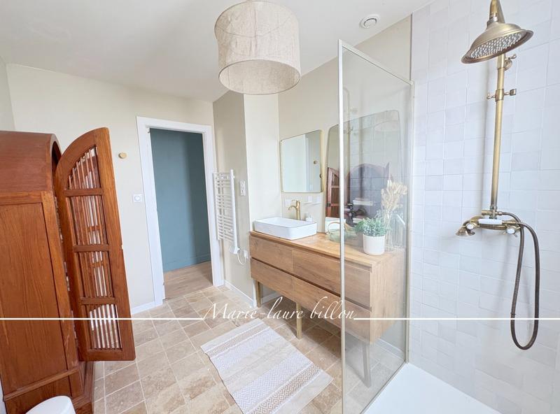 Maison - 177 m² - 7 pièces