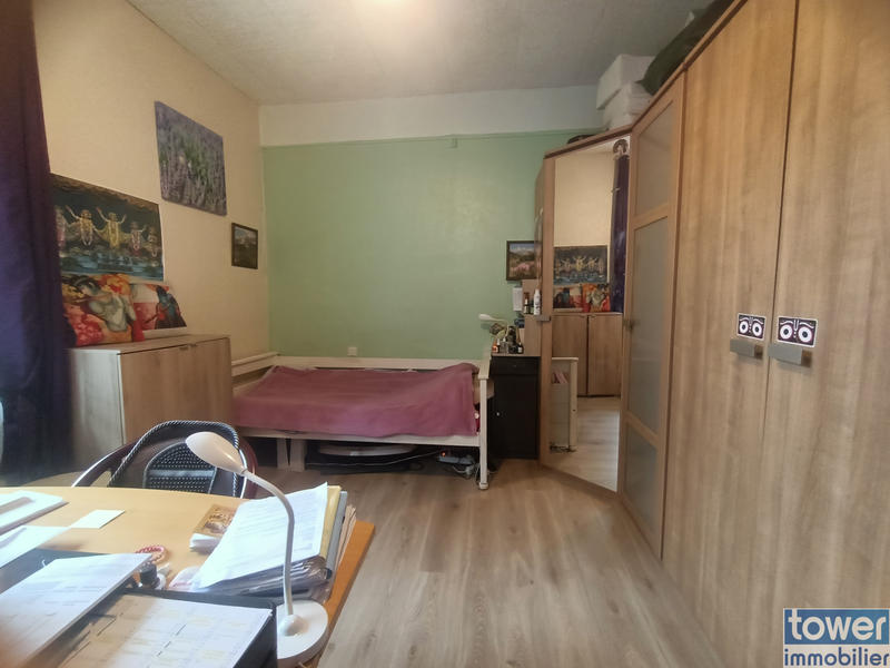 Maison - 99 m² - 5 pièces