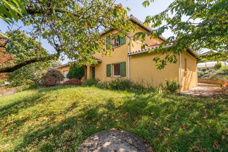 Maison - 135 m² - 6 pièces