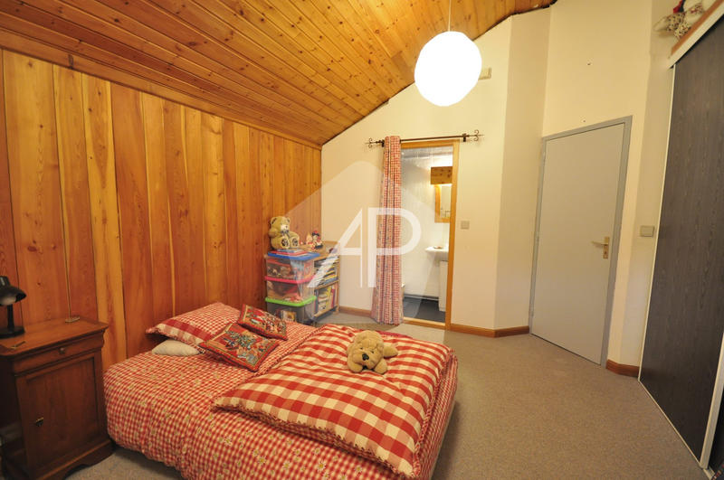 Maison - 251 m² - 10 pièces