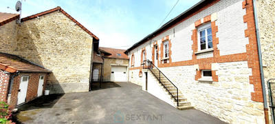 Maison - 223 m² - 8 pièces