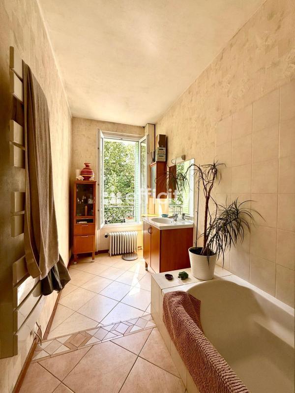 Maison - 130 m² - 7 pièces