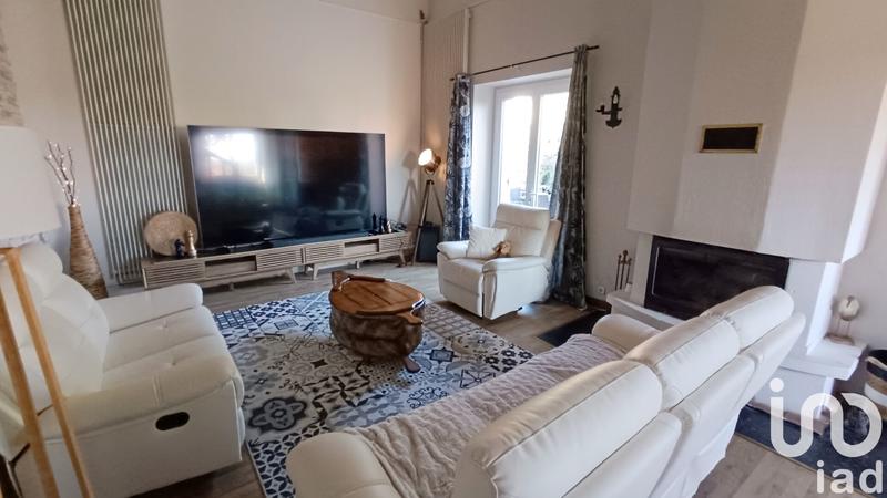 Maison - 222 m² - 9 pièces