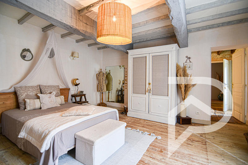 Maison - 140 m² - 5 pièces