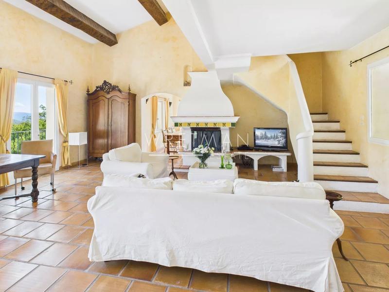 Villa - 176 m² - 6 pièces