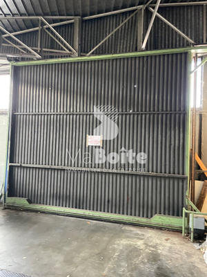 Entrepôt - 1 450 m²