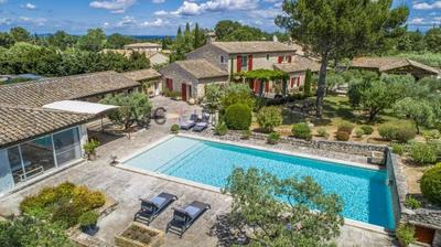 Propriété - 350 m² - 6 pièces