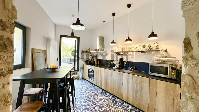 Maison de village - 310 m² - 6 pièces