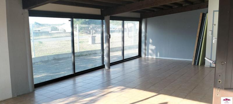 Local commercial - 460 m² - 16 pièces