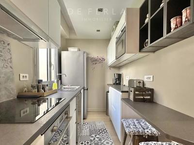 Studio - 30 m² - 1 pièce