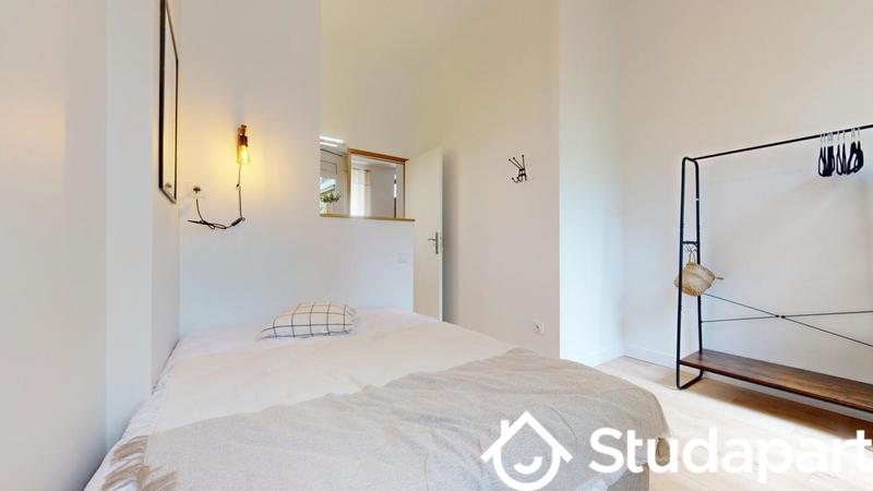 Chambre - 11 m² - 1 pièce