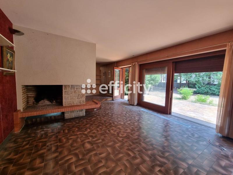 Maison - 272 m² - 11 pièces