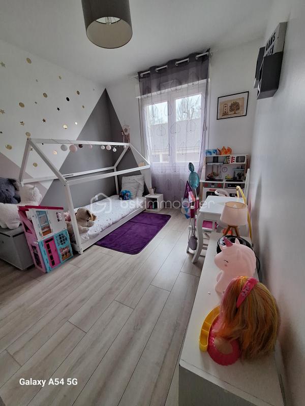 Maison traditionnelle - 100 m² - 5 pièces