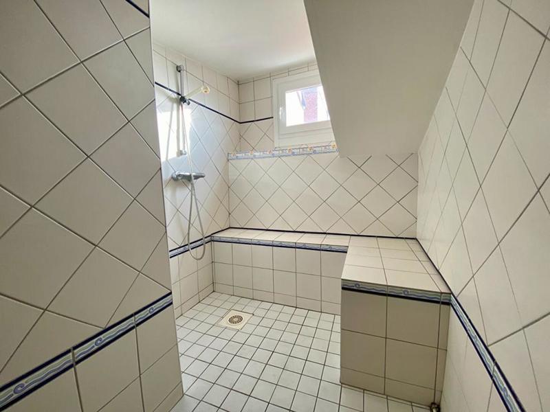 Duplex - 250 m² - 8 pièces