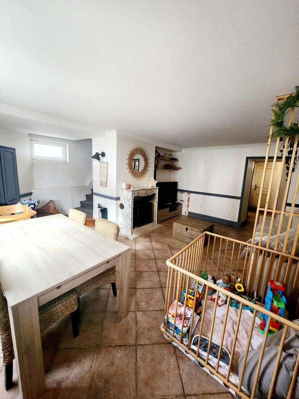 Maison - 90 m² - 5 pièces