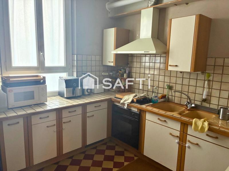 Maison de ville - 180 m² - 10 pièces