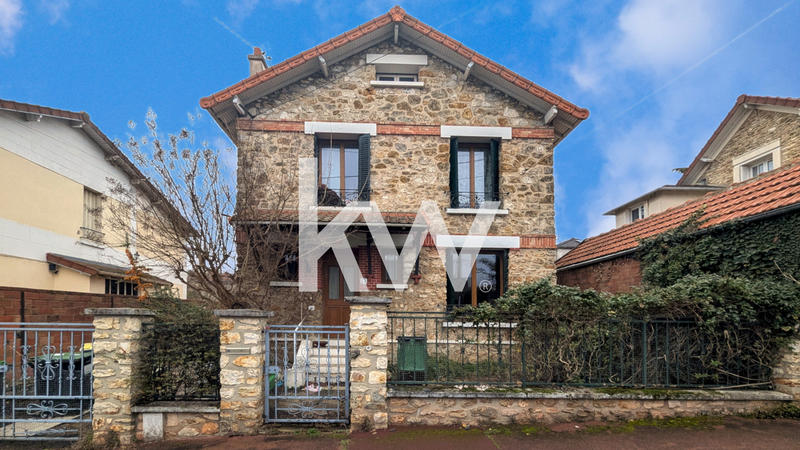 Maison - 95 m² - 4 pièces