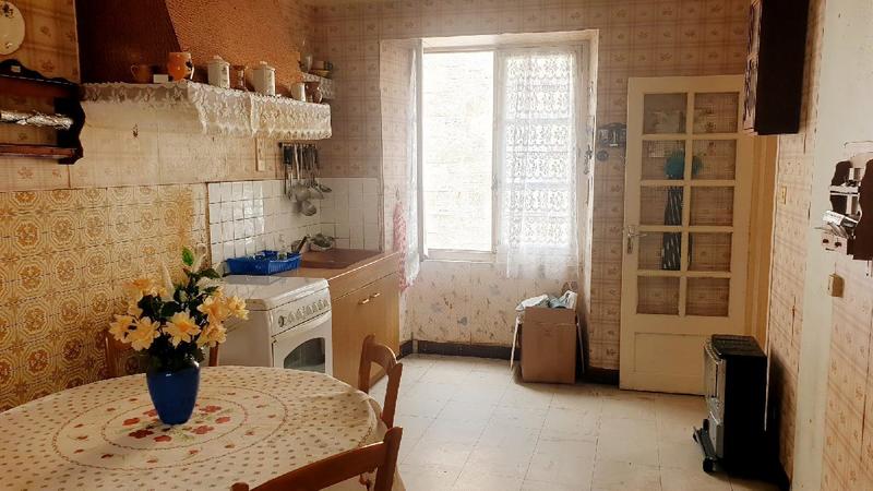 Maison - 93 m² - 6 pièces