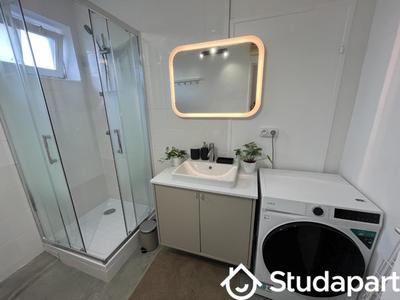 Chambre - 12 m² - 1 pièce