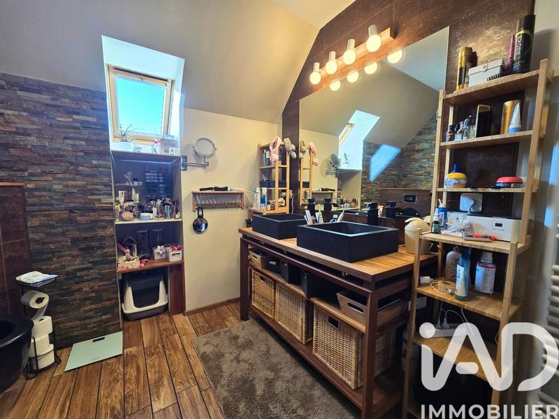 Maison - 93 m² - 5 pièces