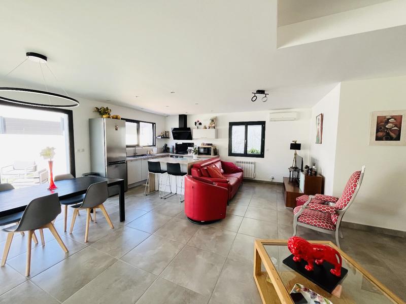 Villa - 100 m² - 4 pièces