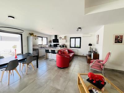 Villa - 100 m² - 4 pièces