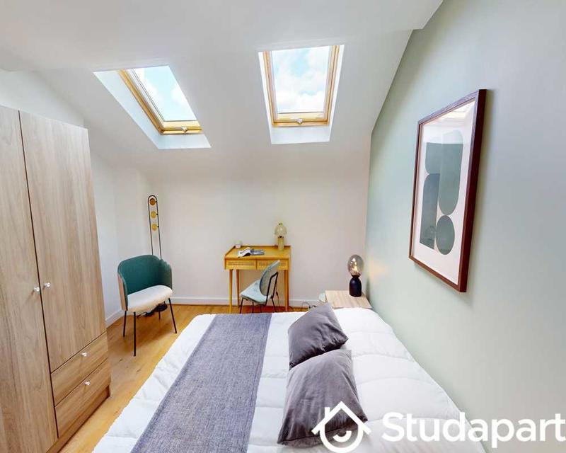 Chambre - 160 m² - 1 pièce