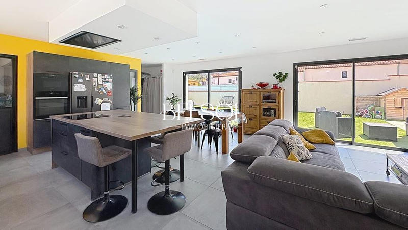 Maison contemporaine - 145 m² - 5 pièces