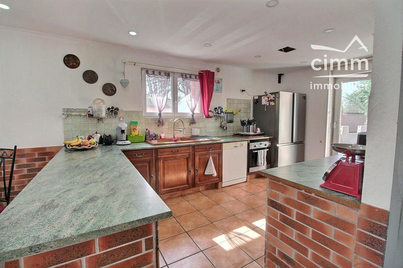 Maison - 209 m² - 8 pièces