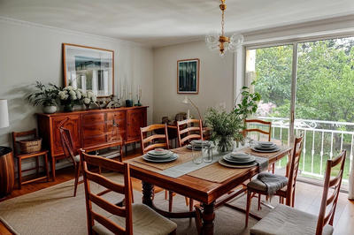 Villa - 250 m² - 6 pièces