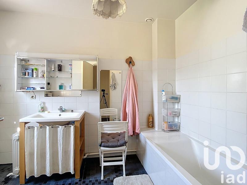 Maison - 200 m² - 7 pièces