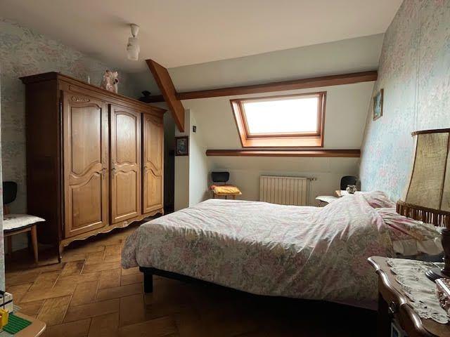 Maison - 259 m² - 5 pièces